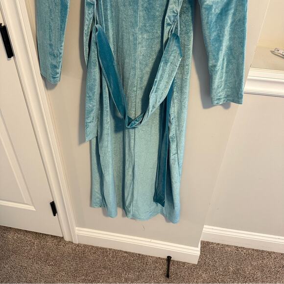 ASOS Blue Velvet Long Sleeve Belted Maxi Dress 6 - Picture 5 of 11